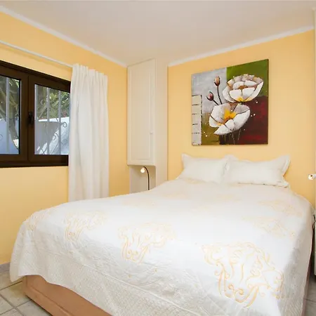 Colina Del Sol 1106 Appartement *